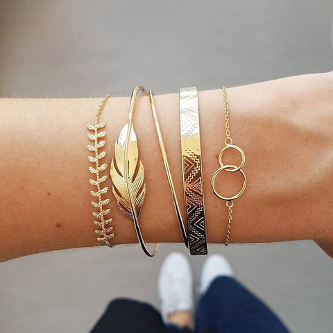 BESPOKE SET OF BANGLE